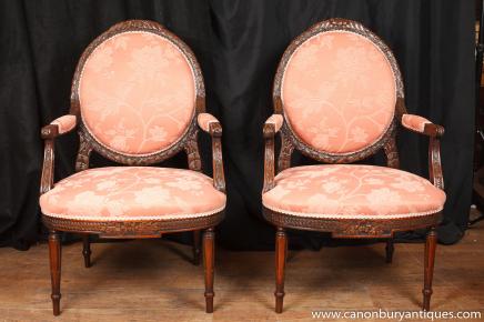 Pair Victorian Carved Arm Chairs Fauteils Mahogany Chair